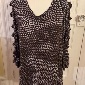 Jennifer Lopez Women's Black dotted Cold-Shoulder Top